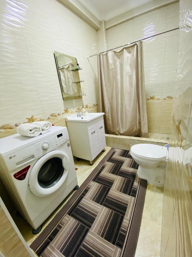 Atlantis Apartment Бишкек Екстериор снимка